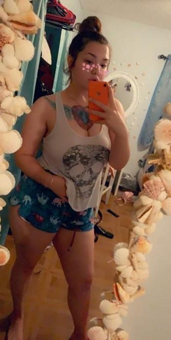 213-983-1307, 26  female escort, Santa Fe